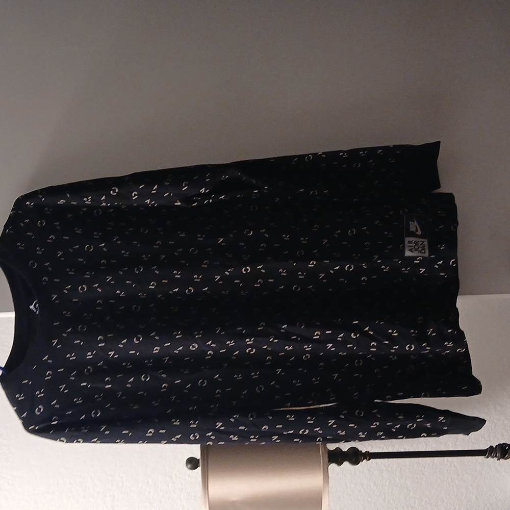 NWT MEN'S LONG-SLEEVED LIGHTWEIGHT SWEATSHIRT